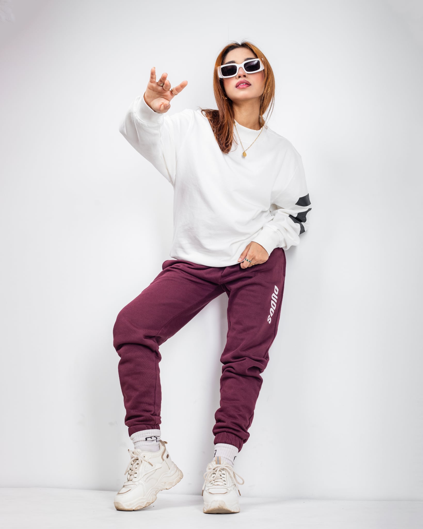 WOMEN'S PEARL WHITE SWEATSHIRT