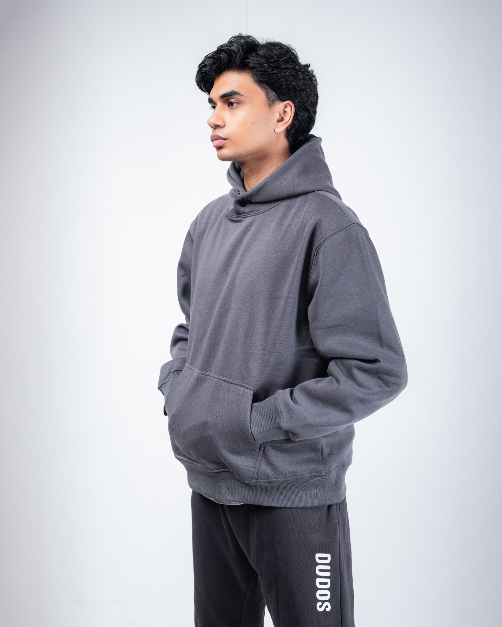 MEN'S OVERSIZED GREY HOODIE