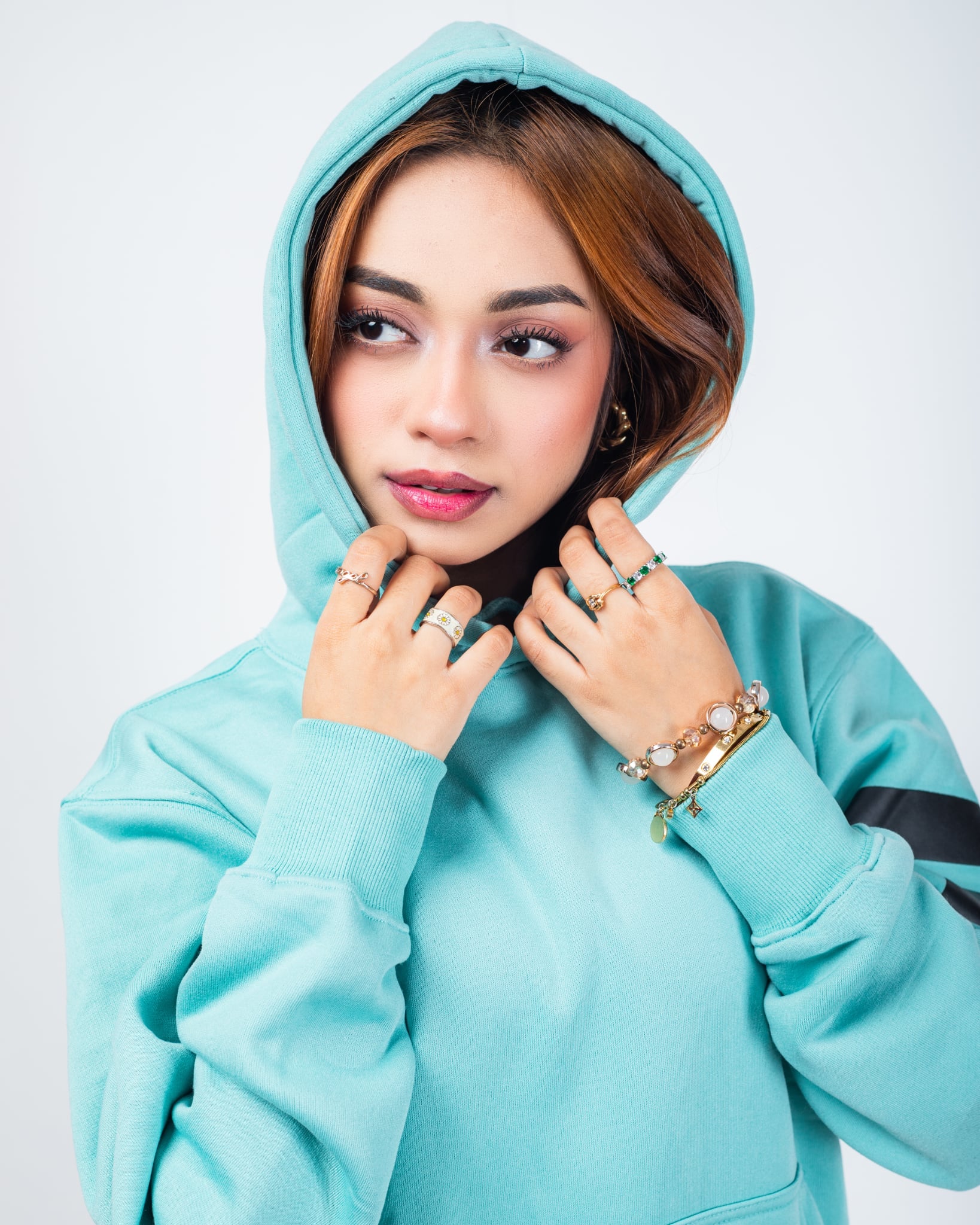 WOMEN'S OVERSIZED PASTEL TEAL HOODIE