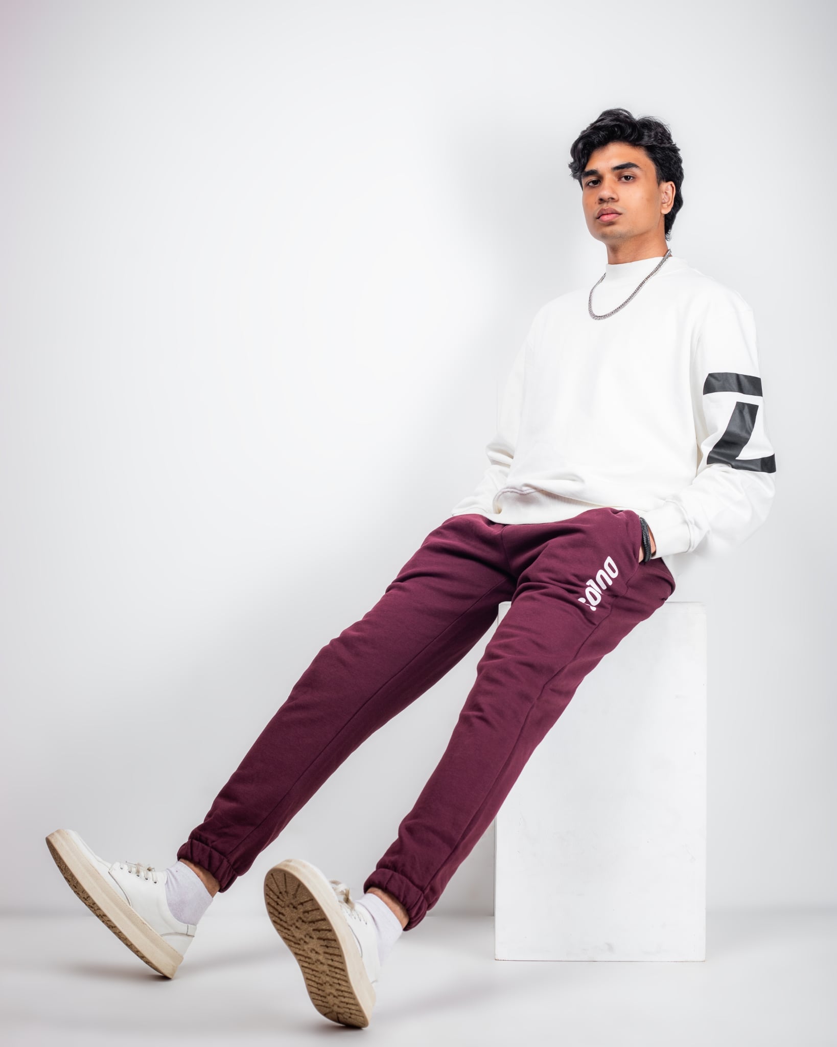 MAROON JOGGERS MEN