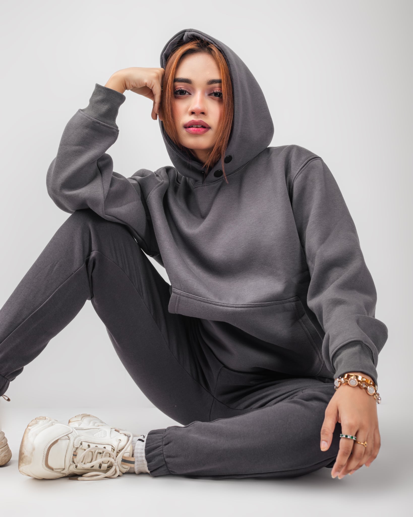 WOMEN'S OVERSIZED GREY HOODIE