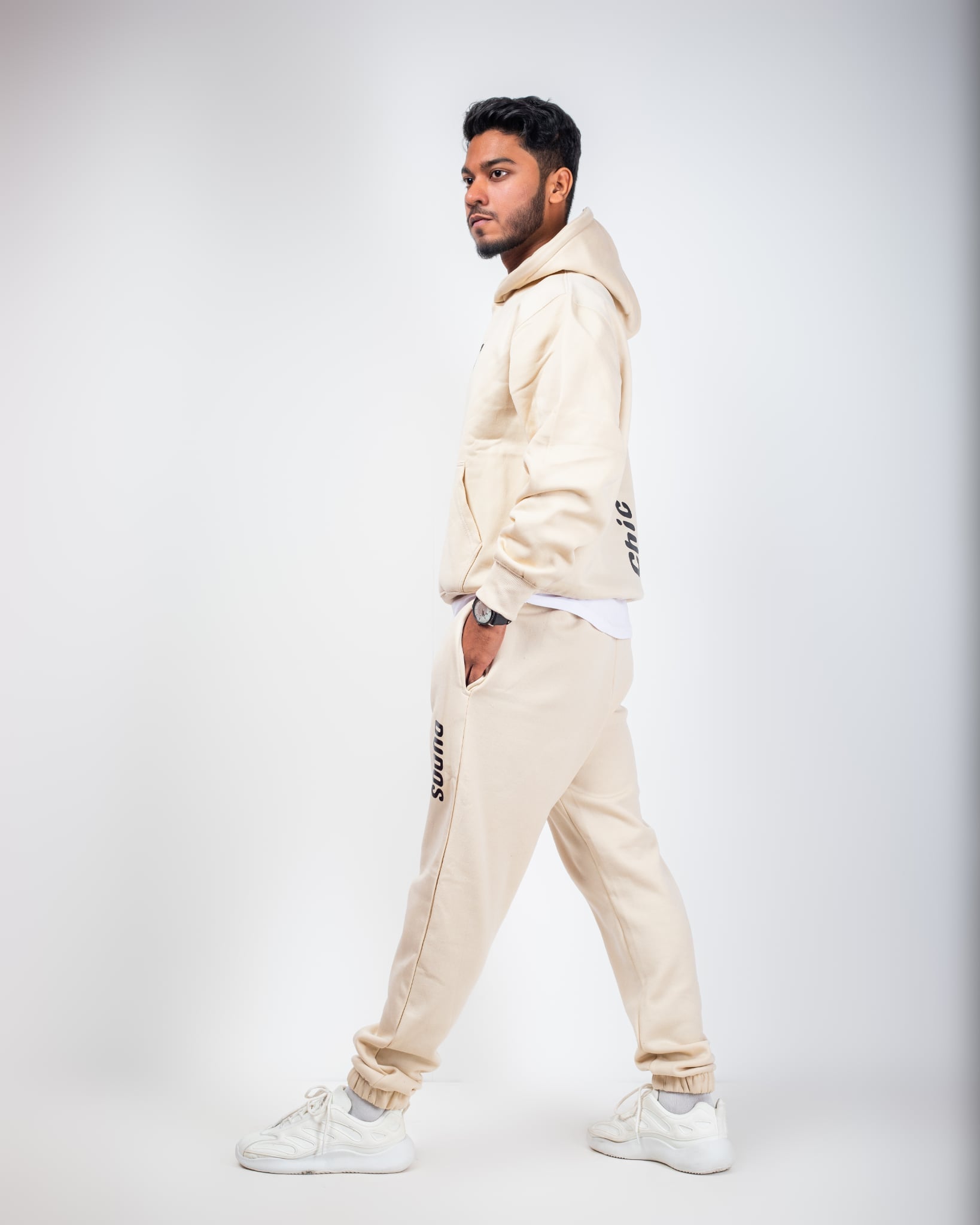 OFF-WHITE JOGGERS MEN